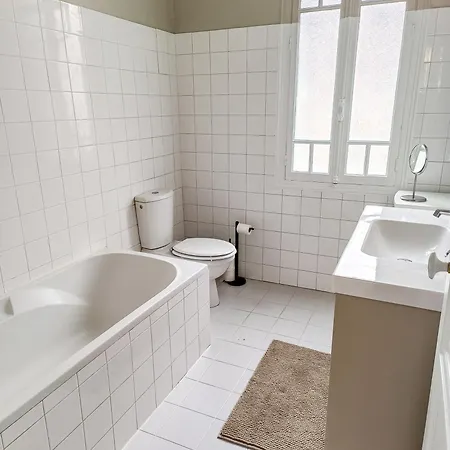 Centre Ville, 4 Personnes, Parking Gratuit Holiday home